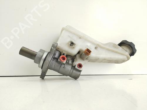 Brake master cylinder HYUNDAI i30 Estate (PDE)  | BP27545298M77 