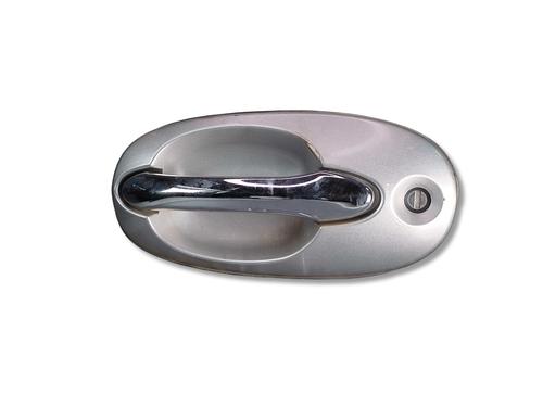 front-left-exterior-door-handle-kia-carnival-ii-gq-1999-2000-2001-2002-2003-2004-2005-2006-2007-34722098 main image