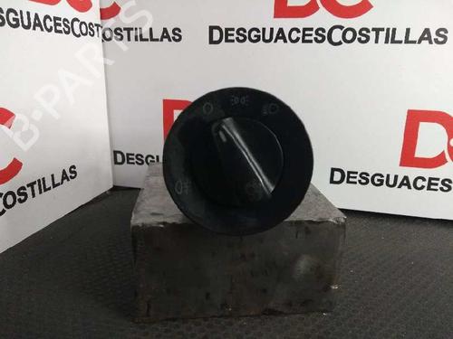 Used Headlight switch VW PASSAT B5.5 (3B3) 1.9 TDI (130 hp) 17395694