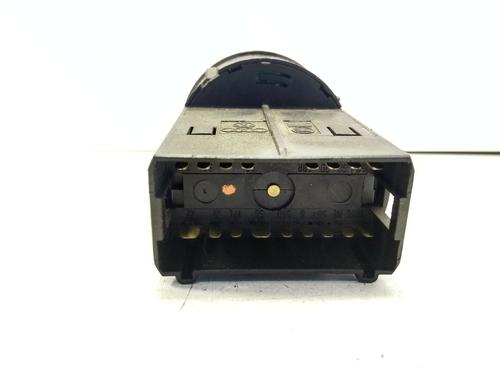 Headlight switch VW PASSAT B5 (3B2) | BP39075176I24 - Image 2