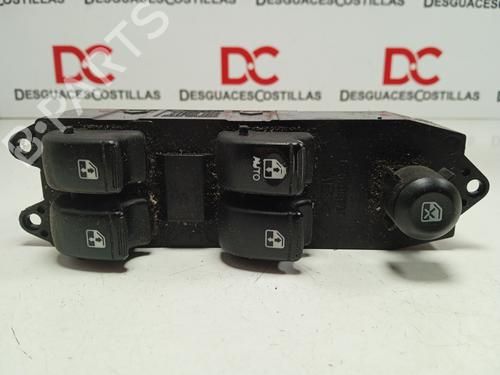 Used Left front window switch PEUGEOT 206 Hatchback (2A/C) 1.9 D (69 hp) 17408783