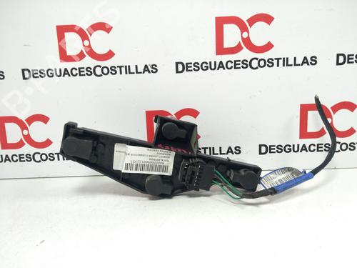 Lamp holder RENAULT LAGUNA II Grandtour (KG0/1_) 1.9 dCi (KG0G) | BP17403519L10 