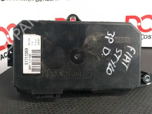 Used Electronic module FIAT STILO (192_) 1.9 JTD (192_XE1A) (115 hp) 17427892