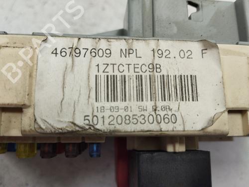 Skrzynka bezpieczników FIAT STILO (192_) 1.6 16V (192_XB1A) | BP29982731E1