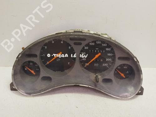Used Instrument cluster OPEL TIGRA (S93) 1.6 16V (F07) (106 hp) 31052699