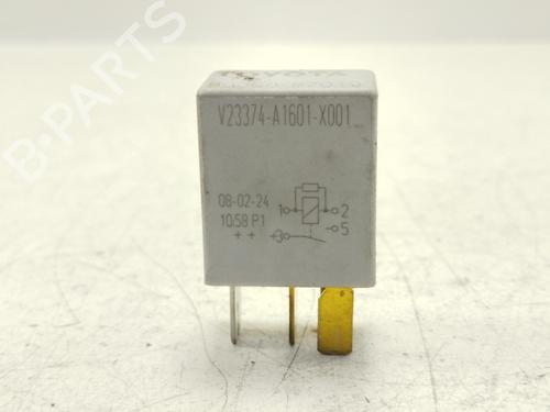 Used Electronic module TOYOTA AURIS (_E15_) [2006-2012]  18127209