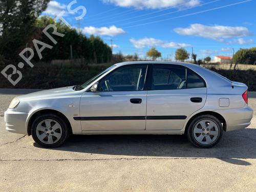Left headlight HYUNDAI ACCENT II (LC) 1.5 CRDi | BP32404093C28