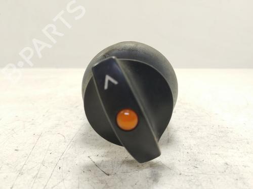 Used Headlight switch MERCEDES-BENZ 123 Saloon (W123) 280 E (123.033) (185 hp) 31670900