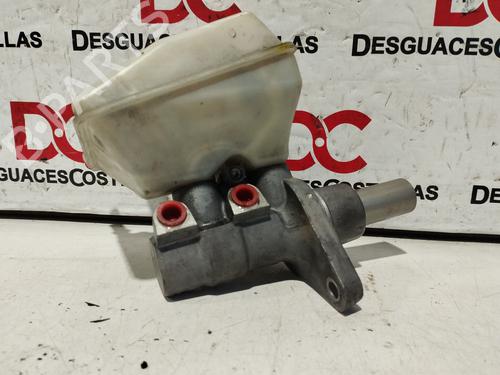 Used Brake master cylinder PEUGEOT 3008 I MPV (0U_) 1.6 HDi (112 hp) 17423429