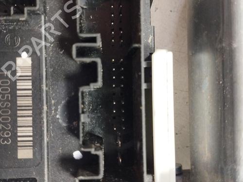 Left front window motor SEAT LEON (1P1)  | BP23399229E21 