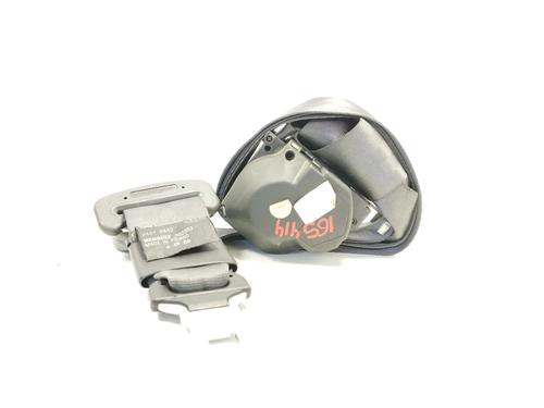 Used Rear center seatbelt RENAULT CLIO II (BB_, CB_) 1.5 dCi (B/C2J) (68 hp) 30143327