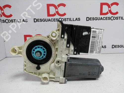 Rudehejsemotor bagstkærm venstre SEAT LEON (1P1) 1.9 TDI (105 hp) 17400376