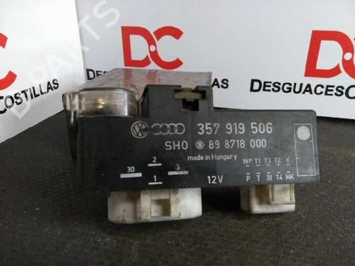 Used Fuse box Fuse box VW GOLF III (1H1) 2.0 GTI 16V (150 hp) 40102385 40102385