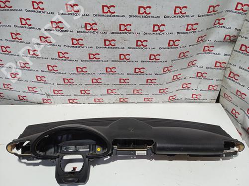 Used Dashboard MERCEDES-BENZ C-CLASS (W203) C 200 CDI (203.004) (116 hp) 30531518
