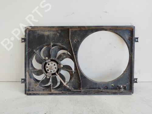 Used Radiator fan Radiator fan 36218406 36218406