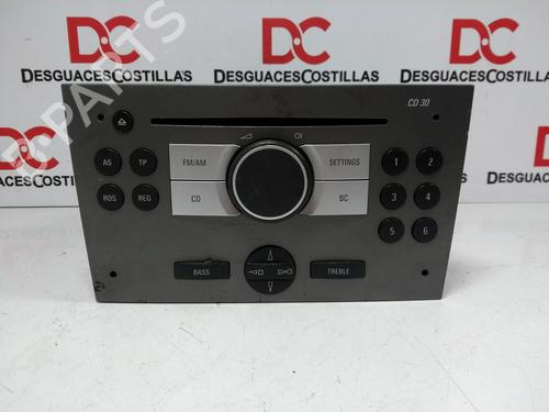 Used Radio OPEL VECTRA C (Z02) 1.9 CDTI (F69) (120 hp) 17404036