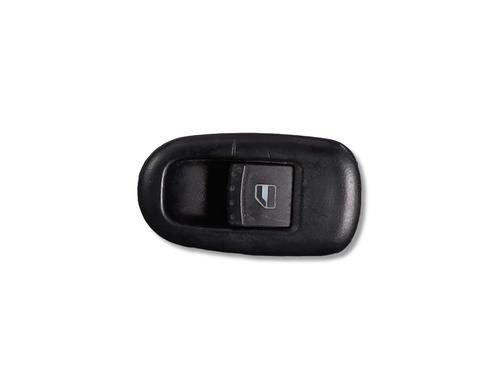 Venstre bagtil elrude kontakt Venstre bagtil elrude kontakt SEAT TOLEDO II (1M2) 1.9 TDI (110 hp) 36406364 36406364