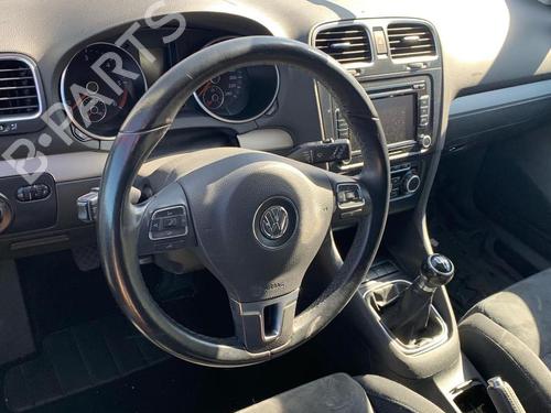 Instrument cluster VW GOLF VI (5K1) 1.6 TDI | BP17402032C47 