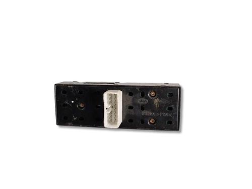 Left front window switch HYUNDAI MATRIX (FC) 1.5 CRDi | BP34693326I27 - Image 2