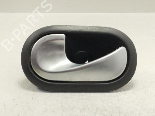 Høyre bak invendig håndtak RENAULT GRAND SCÉNIC II (JM0/1_) 1.5 dCi (JM1E) (106 hp) 30839407