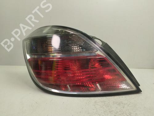 Used Left taillight OPEL ASTRA H (A04) [2004-2014]  28729487