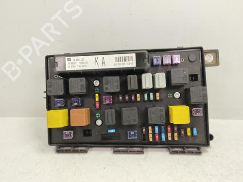 Used Fuse box OPEL ASTRA H (A04) [2004-2014]  29982762