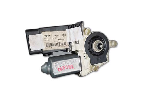 Left front window motor SEAT LEON (1M1) | BP31182873E21