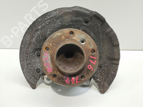 Used Right front steering knuckle BMW 3 (E90) 320 i (150 hp) 17425591