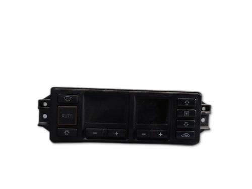 AC Styreenhet / Manøvreringsenhet AUDI A3 (8L1) 1.9 TDI (130 hp) 28355552