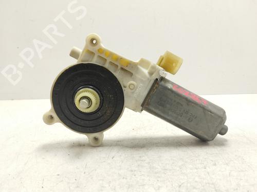 Moteur de lève-vitre avant gauche RENAULT CLIO II (BB_, CB_) [1998-2016]  23040469
