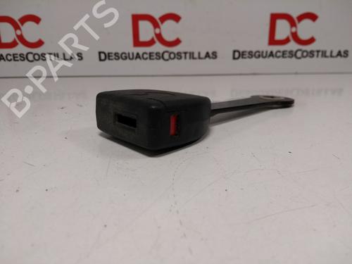 Used Rear center seatbelt TOYOTA COROLLA Verso (ZER_, ZZE12_, R1_) 2.2 D-4D (AUR10_, AUR10R) (136 hp) 17403369
