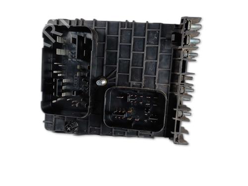 Fuse box VW GOLF V (1K1) | BP30804043E1