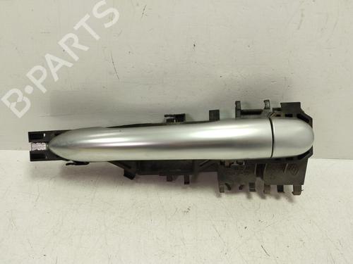 Used Rear right exterior door handle RENAULT MEGANE II Saloon (LM0/1_) [2003-2025]  30804031
