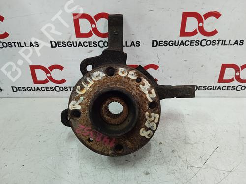 Used Left front steering knuckle RENAULT CLIO II (BB_, CB_) [1998-2016]  30172742