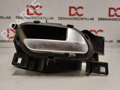 Used Front right interior door handle Front right interior door handle 37463935 37463935