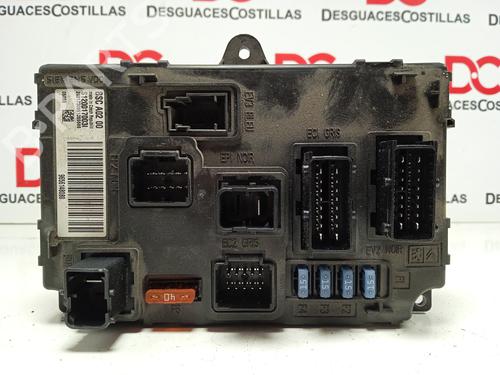 Used Fuse box PEUGEOT 407 (6D_) 2.0 (6DRFNB, 6DRFNE) (136 hp) 17410378
