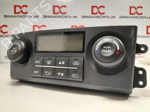 Used Climate control KIA SORENTO I (JC) 2.5 CRDi 4WD (140 hp) 17407427