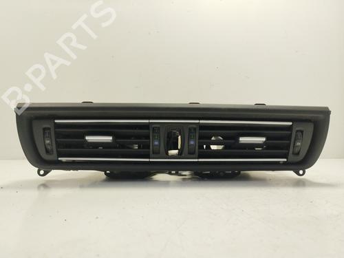 Used Air vent BMW 5 (F10) 520 d (184 hp) 21843329
