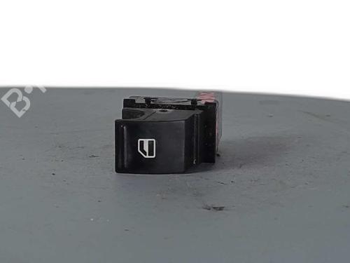 Used Right front window switch CITROËN XSARA (N1) 1.9 TD (90 hp) 30749147