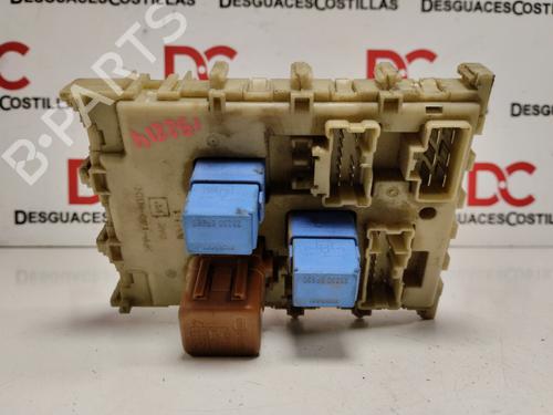 Used Fuse box NISSAN PRIMERA (P12) 2.2 Di (126 hp) 17415954