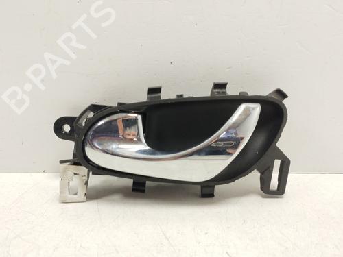 Used Front left interior door handle RENAULT KADJAR (HA_, HL_) [2015-2025]  23185825