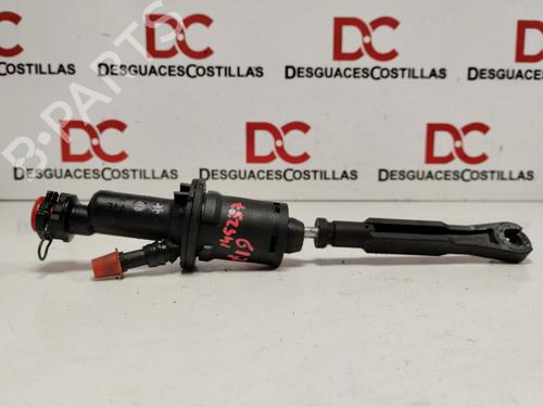 Used Clutch slave cylinder PEUGEOT 5008 (0U_, 0E_) 1.6 HDi (110 hp) 17413714