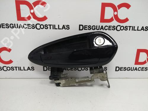 Used Front right exterior door handle FIAT GRANDE PUNTO (199_) 1.3 D Multijet (199.AXD11, 199.AXD1A, 199.AXD1B,... (90 hp) 17402392