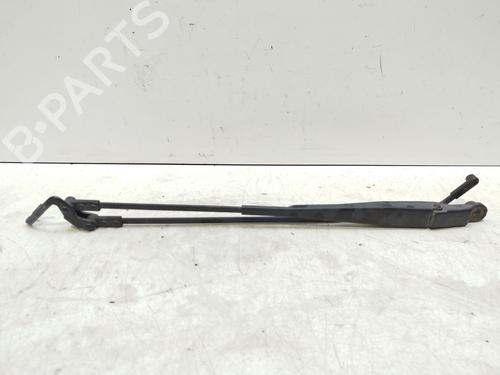Used Front windshield wiper arm Front windshield wiper arm 39100737 39100737