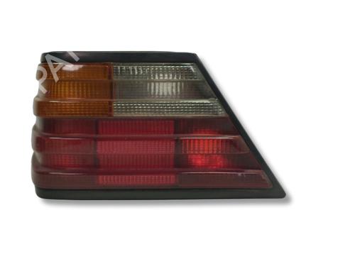 Used Left taillight Left taillight MERCEDES-BENZ E-CLASS (W124) E 200 (124.019) (136 hp) 40102331 40102331