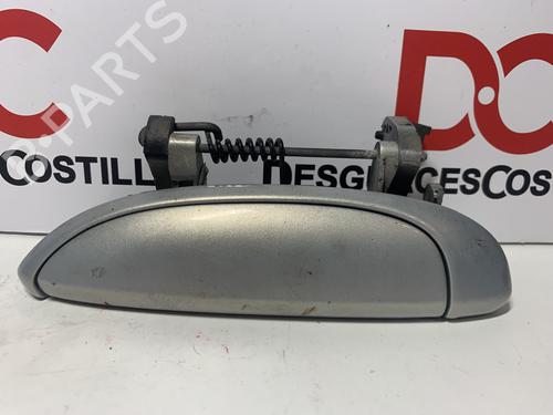 Used Front left exterior door handle RENAULT MEGANE I Classic (LA0/1_) 1.9 dCi (LA05, LA1F) (102 hp) 32085559
