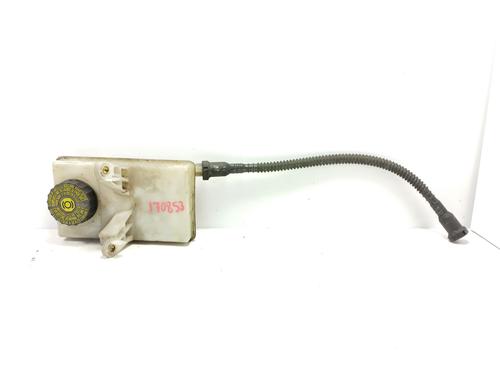 Used Brake master cylinder PEUGEOT 3008 I MPV (0U_) 1.6 HDi (112 hp) 17423322