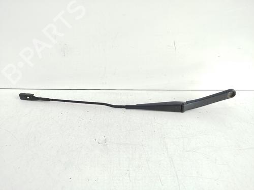 Used Front windshield wiper arm AUDI A4 B8 (8K2) [2007-2017]  27858388