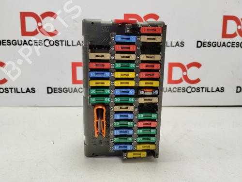 Used Fuse box PEUGEOT 806 (221) 2.0 (121 hp) 17418483