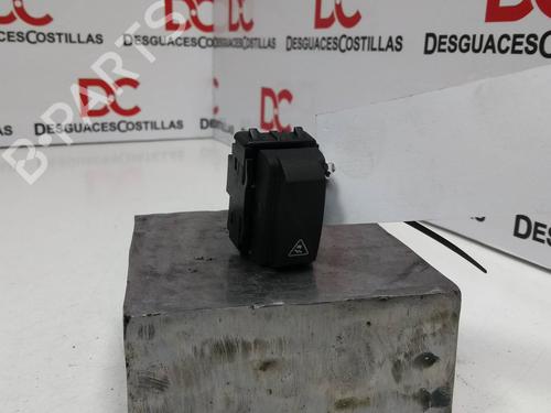 Used Switch RENAULT MEGANE III Hatchback (BZ0/1_, B3_) 2.0 dCi (BZ0L) (160 hp) 17397875